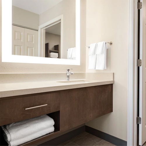 Bath Vanities in Staybridge Suites Hotel