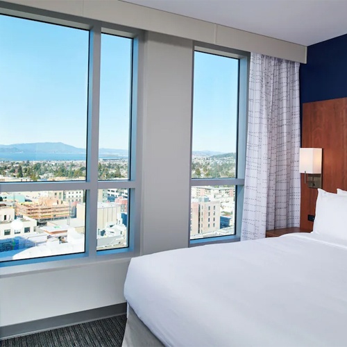 Fixed Glass Window by Aluminum Frame in Hotel Guestroom