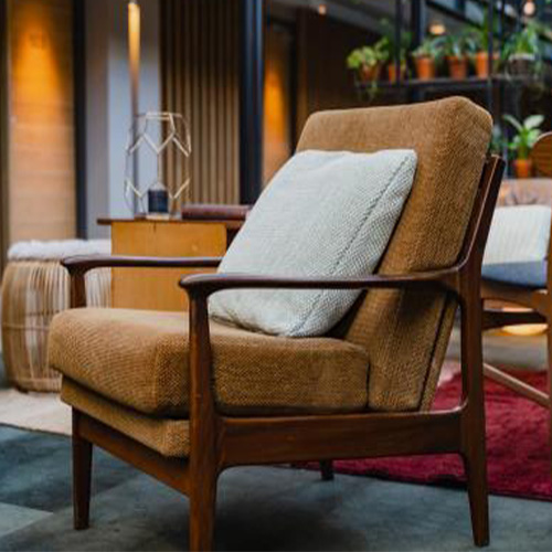 solid walnut vs walnut veneer chair difference
