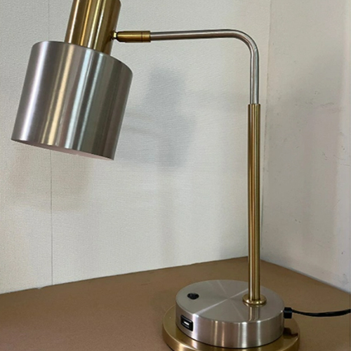 Desk Lamp in SpringHill Suites Light Off