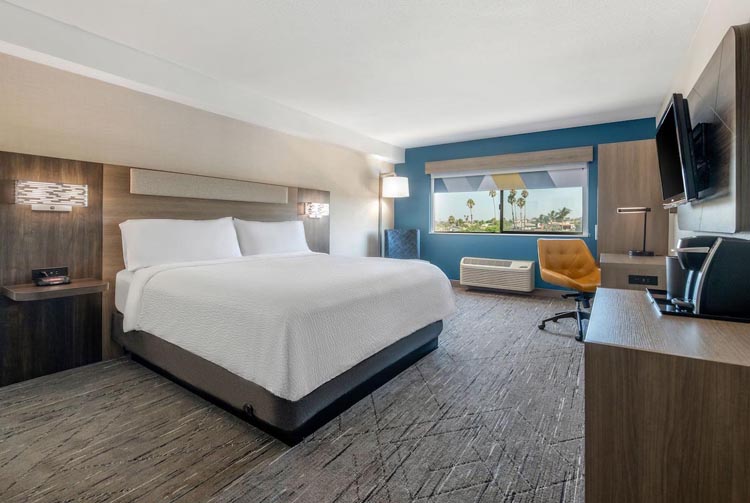 holiday inn express remodel