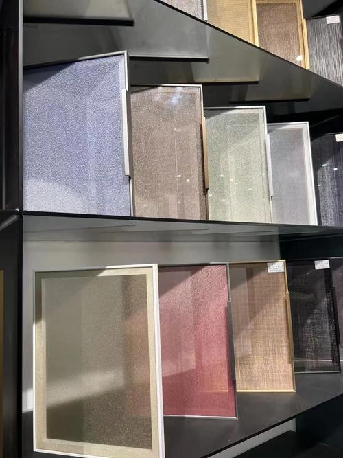 aluinum cabinet door with metal wire laminated glass