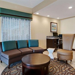 Budget Softgood Seating for Motel 6 and Red Roof Inn Refresh
