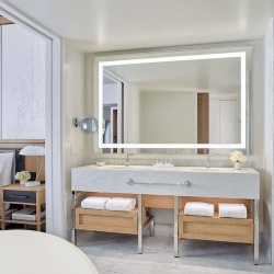 Four Seasons New Orleans bathroom design