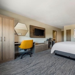 Holiday Inn Express Hotel Guestroom Renovation