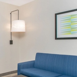 Wall Lighting in Holiday Inn Express Guestroom