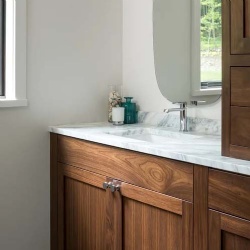 custom bathroom vanities and cabinets