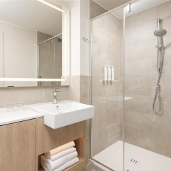 glass and mirror solution for hotel commercial project